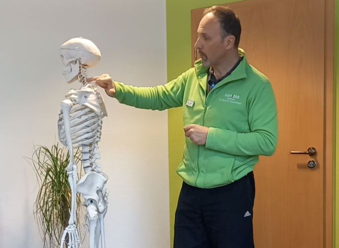 „Gesunde Wirbelsäule – Ein Schlüssel zur Lebensqualität“: Im Gespräch mit Markus Brill, Inhaber und Experte im Sanitas Wiesbach
