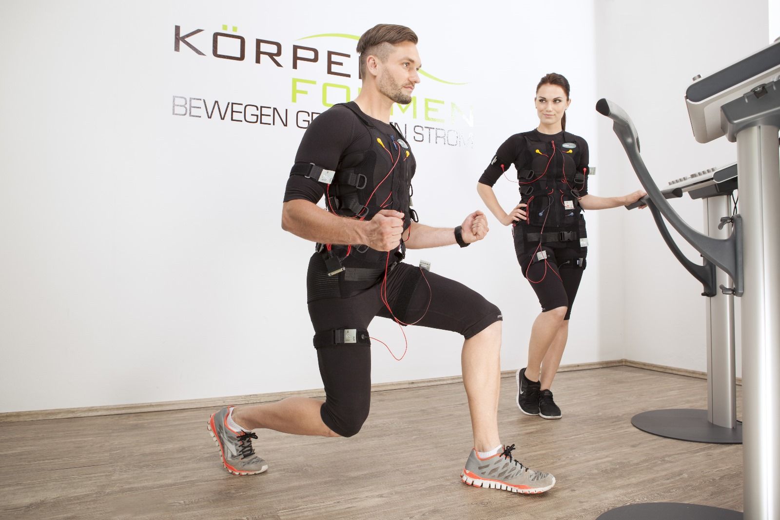 Effizientes Ganzkörpertraining mit modernster EMS-Technologie ©Körperformen Schmallenberg