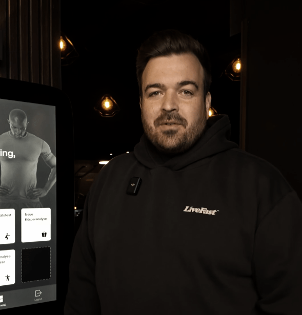 „Fitness ist kein Luxus. Fitness ist Pflicht.“ Warum SPORTS AND MOTION vier Wochen Gratis-Training anbietet – und damit ein Statement für Gesundheit und Lebensqualität setzt.